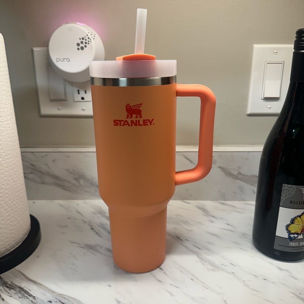 Stanley Vibrant Orange 40oz with Handle
